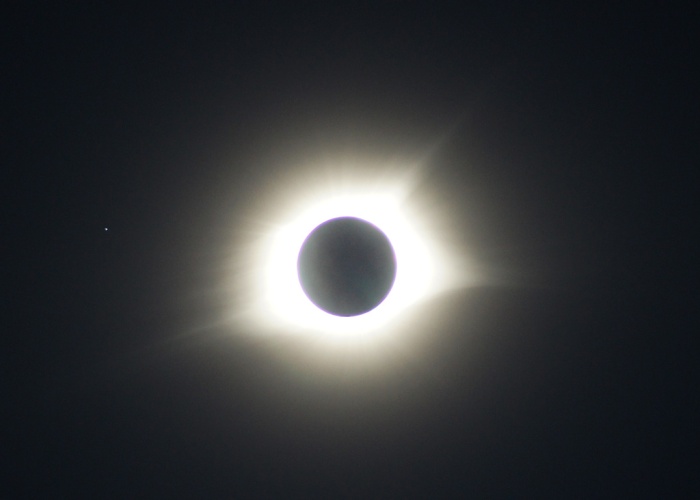 Photo: Totality with Earth Shine - Handheld. Credit: Matt Franduto